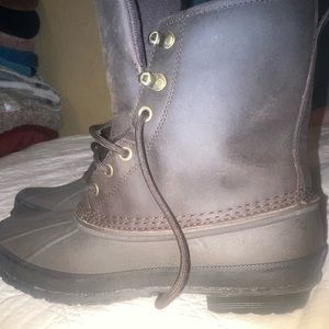 Ugg Yuca waterproof boots size 9